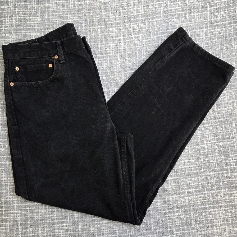 Levi's 550 Jeans Relaxed Fit Black Straight/Tapered Men's 38X32 (actual 37X31)